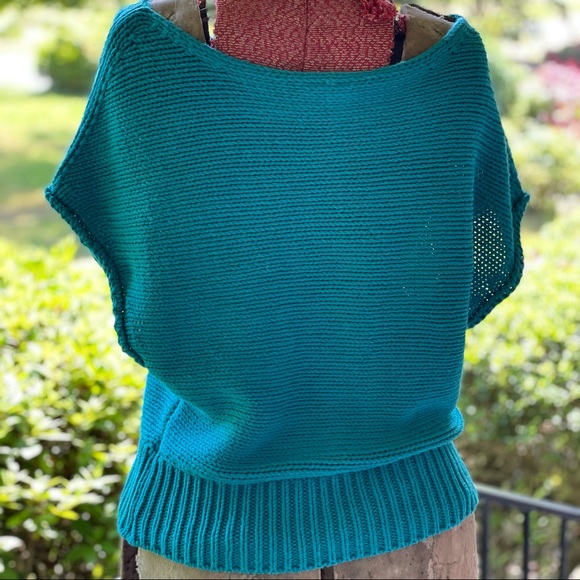 Moth Anthropologie Short Sleeved Teal Sweater - Picture 3 of 11